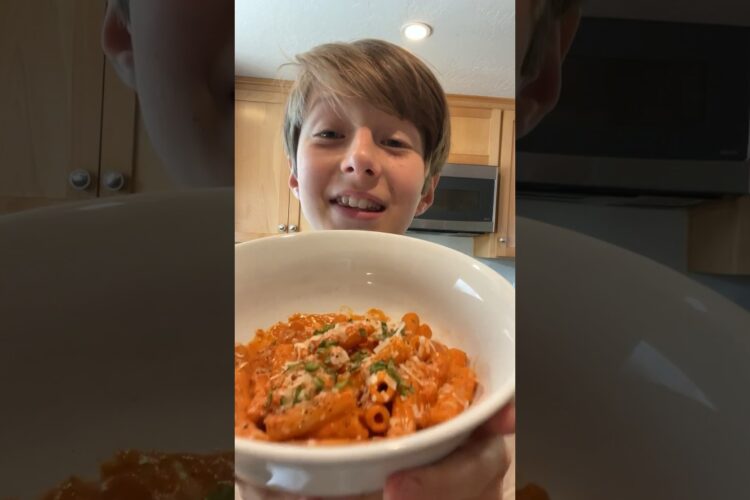 Creamy Tomato Pasta! #shorts #fyp #viral #cooking #food #recipe #chef #trending #pasta